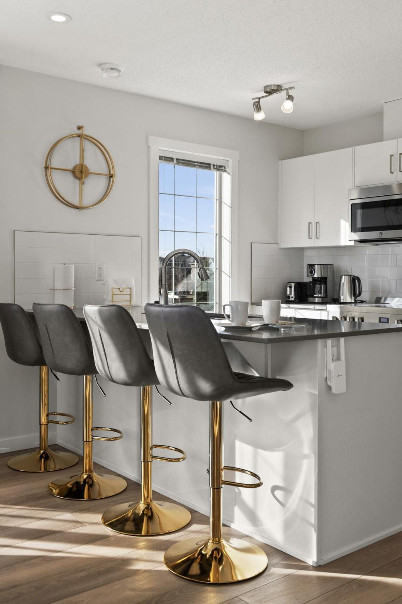 Globalstay New Apartments In Cranbrook Free Street Parking Calgary Luaran gambar