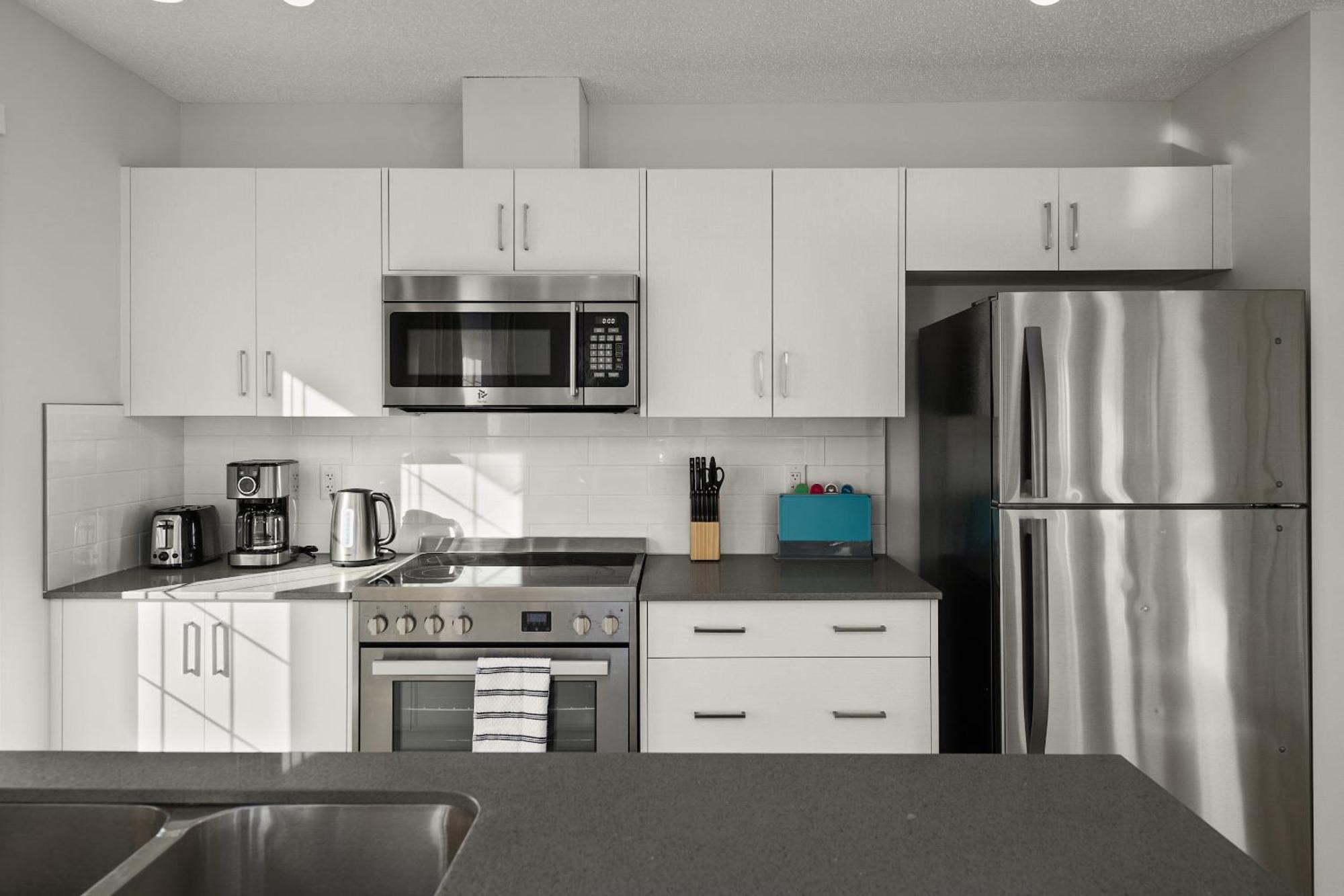 Globalstay New Apartments In Cranbrook Free Street Parking Calgary Luaran gambar