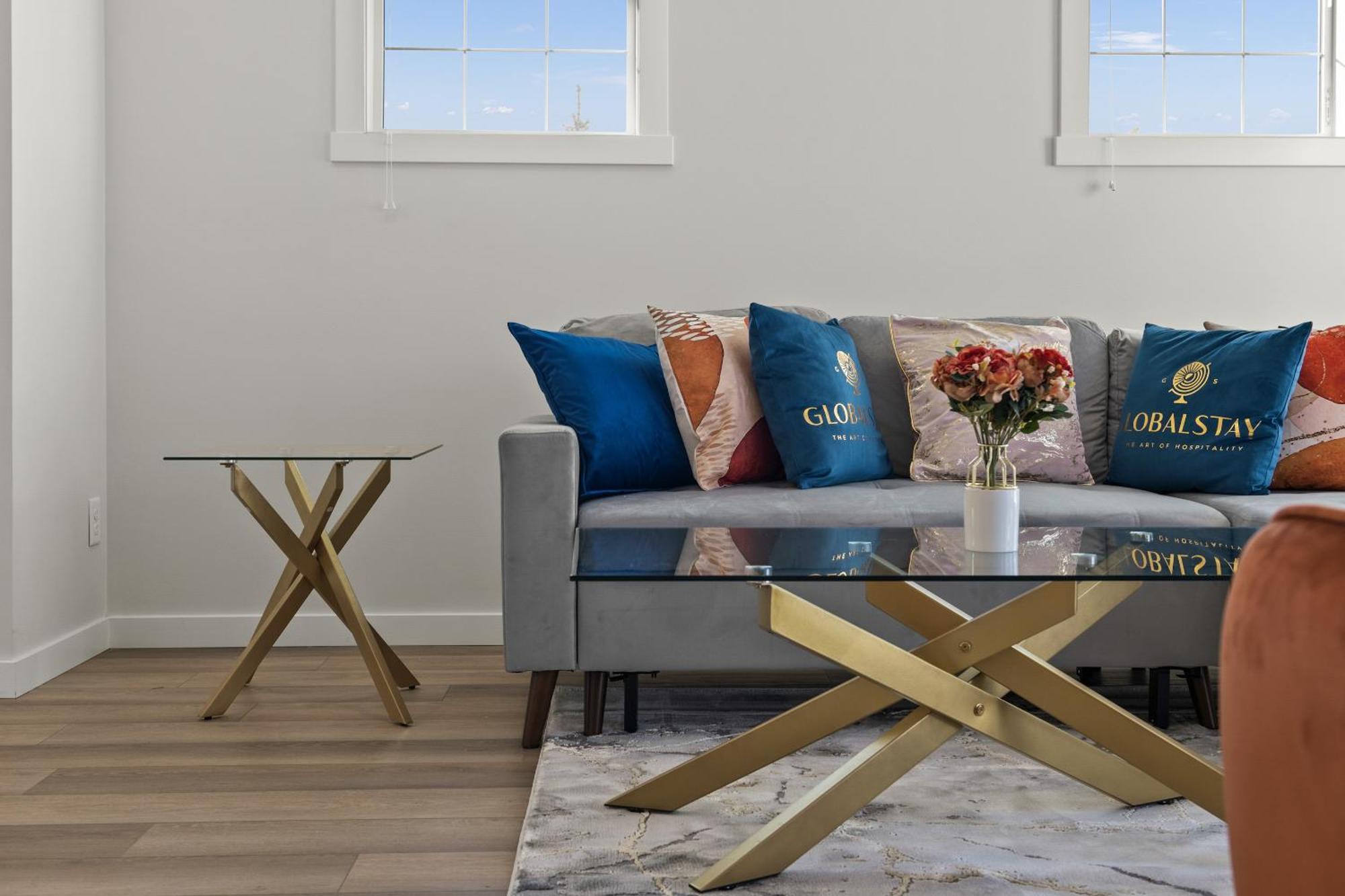 Globalstay New Apartments In Cranbrook Free Street Parking Calgary Luaran gambar
